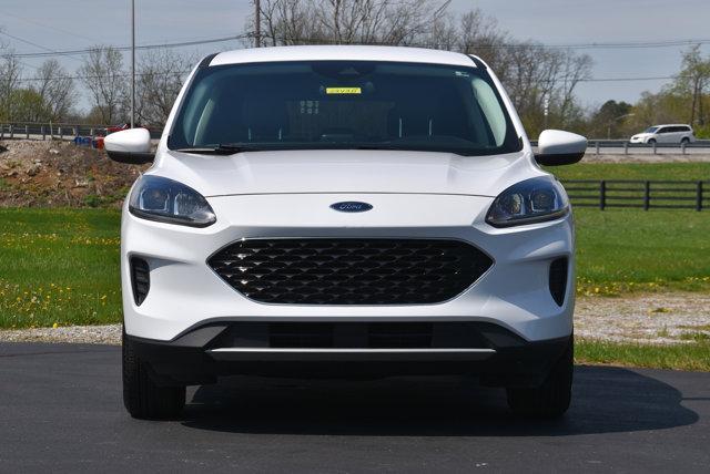 Photo of 2021 Oxford White Ford Escape