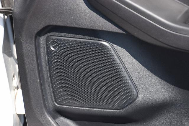 Photo of 2021 Oxford White Ford Escape