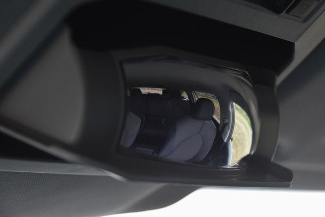 Photo of 2023 Wind Chill Pearl Toyota Highlander