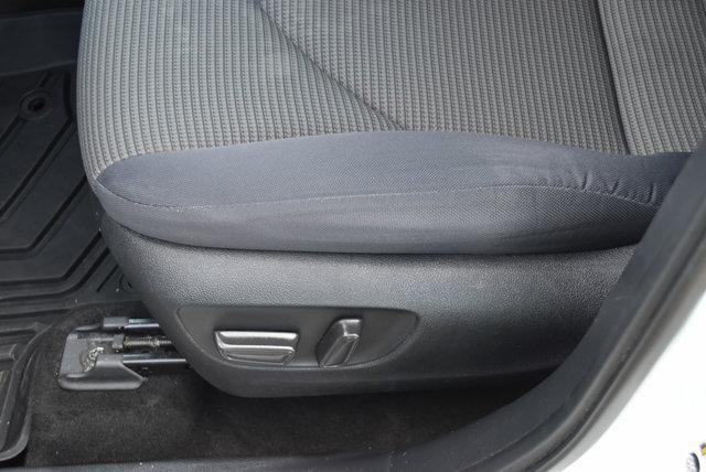 Photo of 2023 Wind Chill Pearl Toyota Highlander