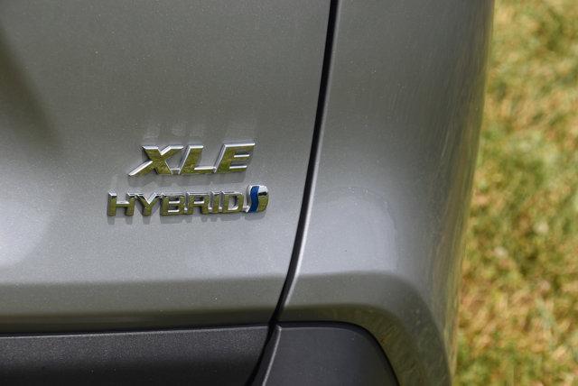 Photo of 2022 Silver Sky Metallic Toyota RAV4 Hybrid