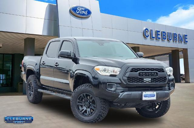 Photo of 2020 Black Toyota Tacoma