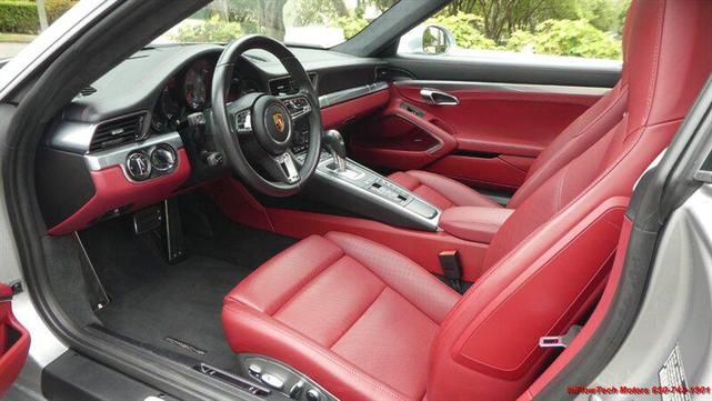 Photo of 2018 GT Silver Metallic Porsche 911