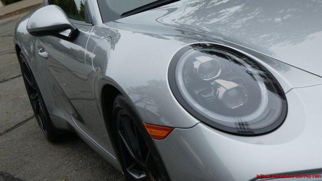 Photo of 2018 GT Silver Metallic Porsche 911