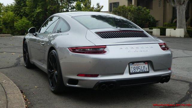 Photo of 2018 GT Silver Metallic Porsche 911