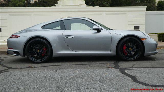 Photo of 2018 GT Silver Metallic Porsche 911
