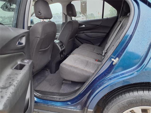Photo of 2021 Pacific Blue Metallic Chevrolet Equinox