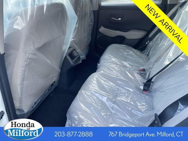 Photo of 2026 Platinum White Pearl Honda HR-V