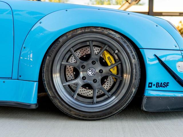 Photo of 1995  Porsche 911