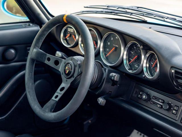 Photo of 1995  Porsche 911