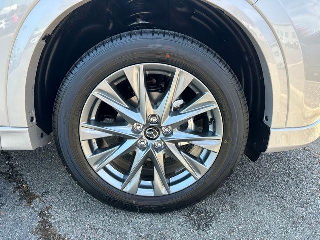 Photo of 2025 Platinum Quartz Metallic Mazda CX-5