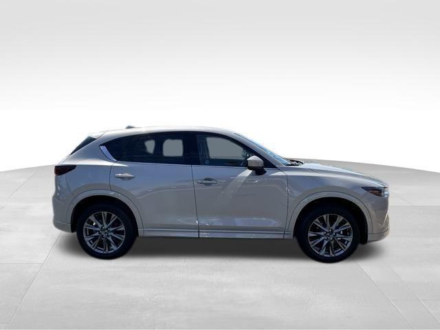 Photo of 2025 Platinum Quartz Metallic Mazda CX-5