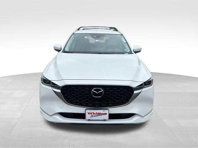 Photo of 2025 White Metallic Mazda CX-5