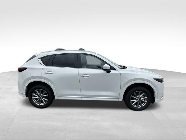 Photo of 2025 White Metallic Mazda CX-5