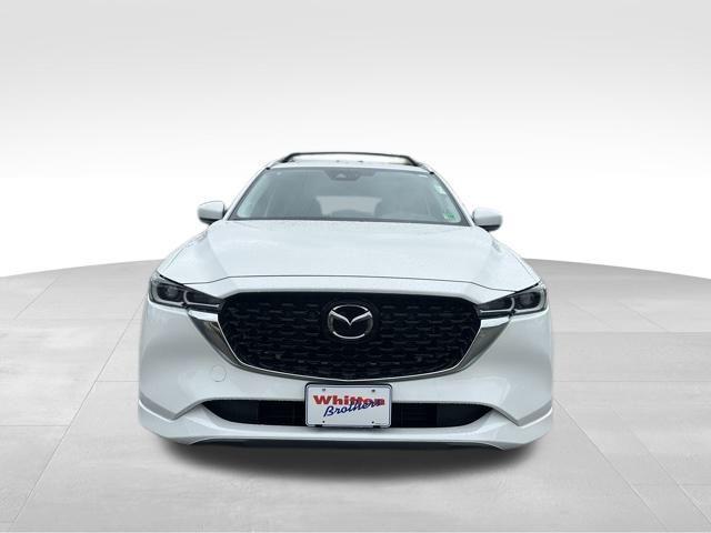 Photo of 2025 White Metallic Mazda CX-5