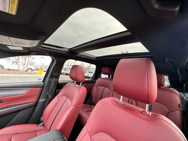 Photo of 2025 Zircon Mazda CX-70