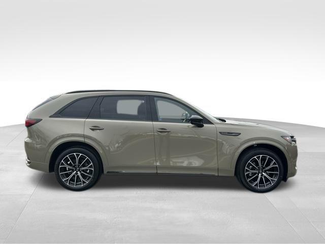 Photo of 2025 Zircon Mazda CX-70