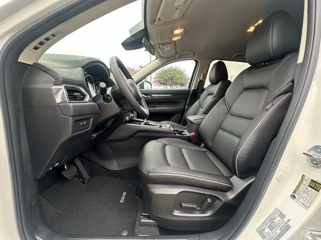 Photo of 2025 Rhodium Mazda CX-5