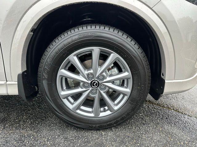 Photo of 2025 Quartz Metallic Mazda CX-5