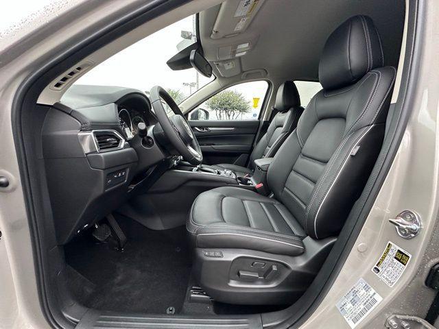 Photo of 2025 Quartz Metallic Mazda CX-5
