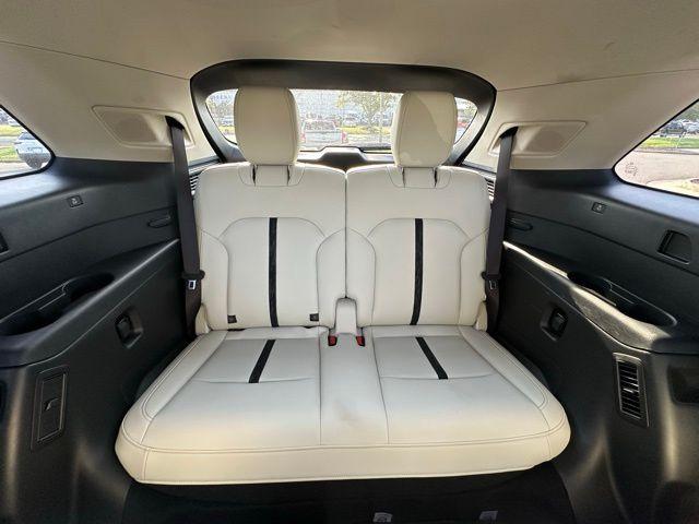 Photo of 2024 Rhodium Mazda CX-90