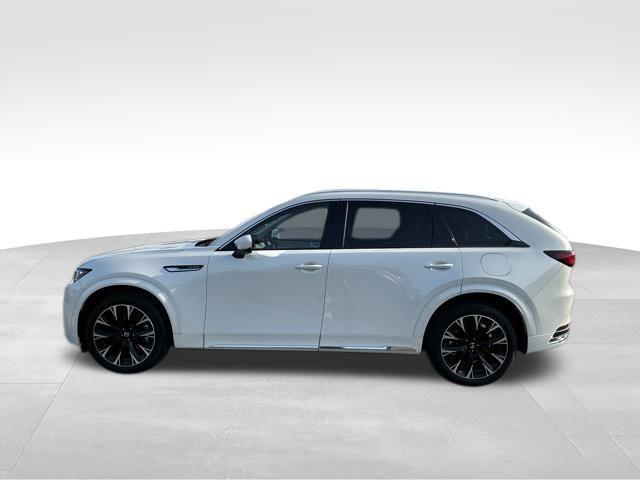 Photo of 2024 Rhodium Mazda CX-90