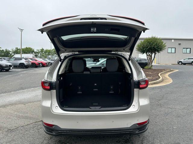 Photo of 2025 Platinum Mazda CX-90