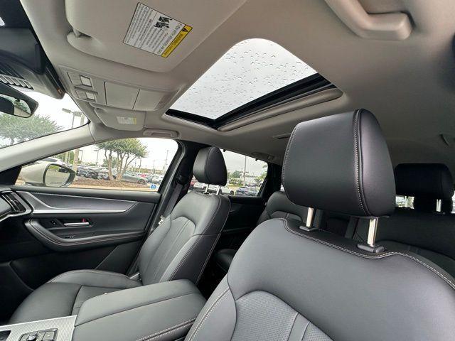 Photo of 2025 Platinum Mazda CX-90