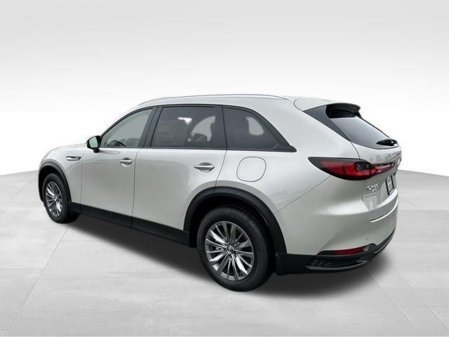 Photo of 2025 Platinum Mazda CX-90