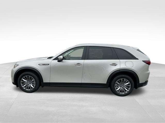 Photo of 2025 Platinum Mazda CX-90