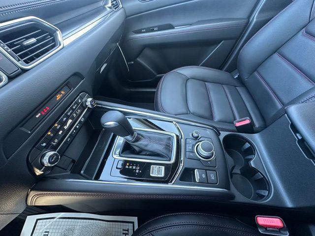 Photo of 2025 Gray Metallic Mazda CX-5