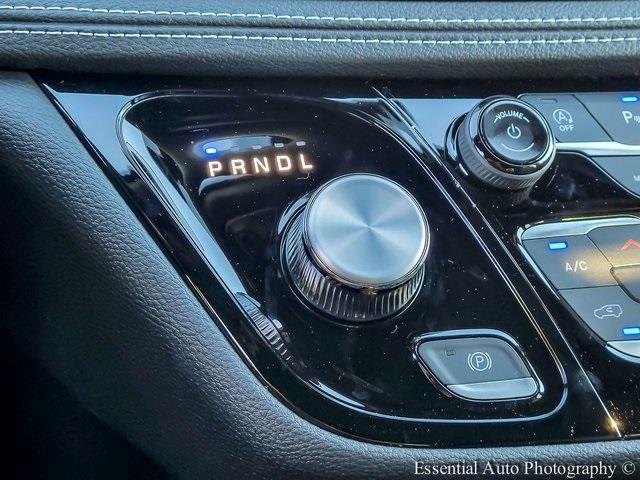 Photo of 2026 Diamond Black Chrysler Pacifica