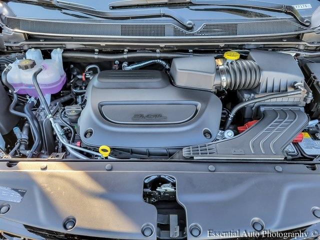 Photo of 2026 Diamond Black Chrysler Pacifica