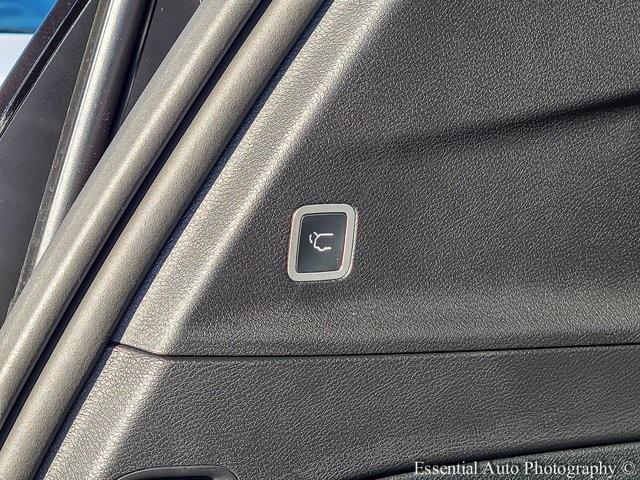 Photo of 2026 Diamond Black Chrysler Pacifica