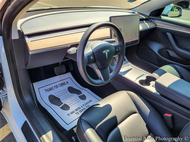 Photo of 2022 Pearl White Multi Tesla Model 3