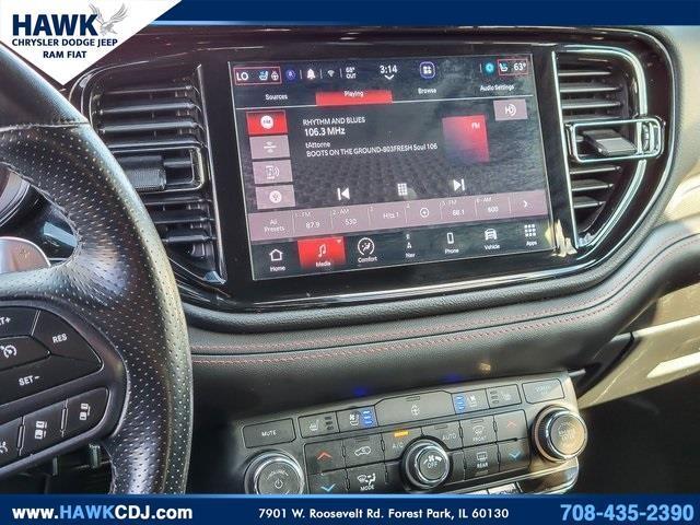 Photo of 2023 Octane Red Pearlcoat Dodge Durango