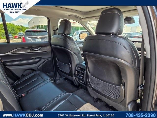 Photo of 2023 Diamond Black Jeep Grand Cherokee