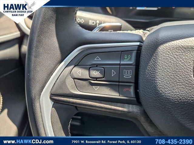 Photo of 2023 Diamond Black Jeep Grand Cherokee