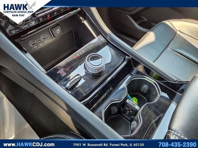 Photo of 2023 Diamond Black Jeep Grand Cherokee