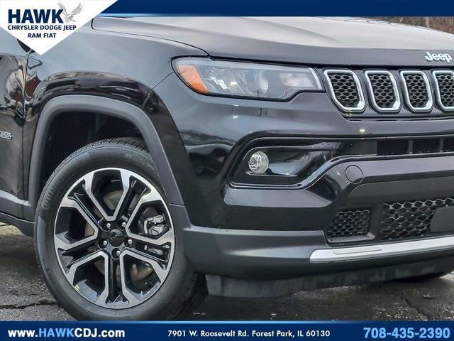 Photo of 2024 Diamond Black Jeep Compass