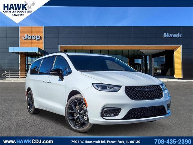2024 Chrysler Pacifica