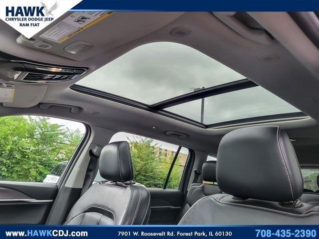 Photo of 2021 Diamond Black Jeep Grand Cherokee L