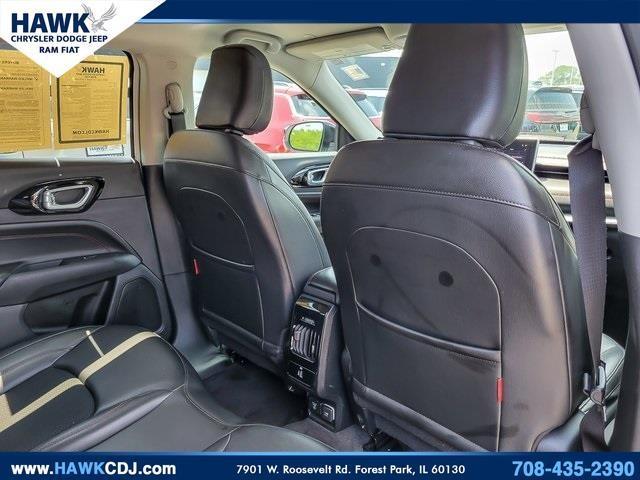 Photo of 2022 Bright White Clearcoat Jeep Compass