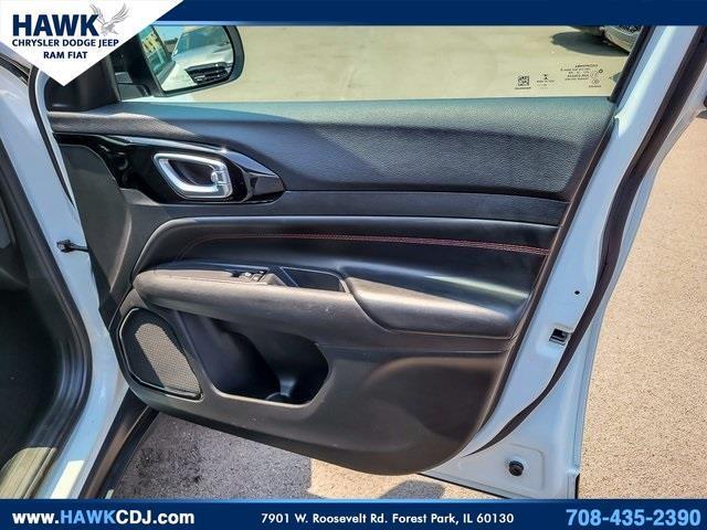 Photo of 2022 Bright White Clearcoat Jeep Compass