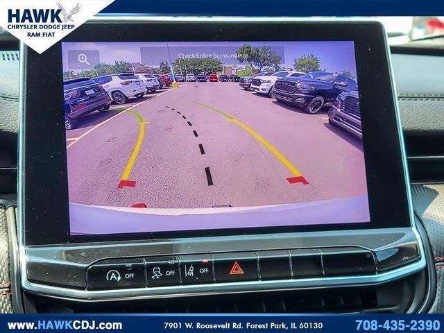 Photo of 2022 Bright White Clearcoat Jeep Compass