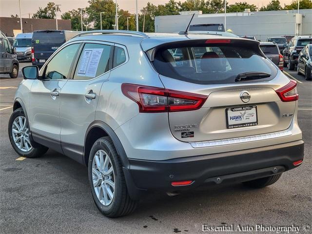 Photo of 2022 Brilliant Silver Metallic Nissan Rogue Sport