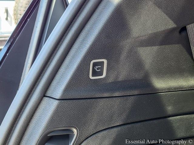 Photo of 2025 Bright White Clearcoat Chrysler Pacifica Hybrid