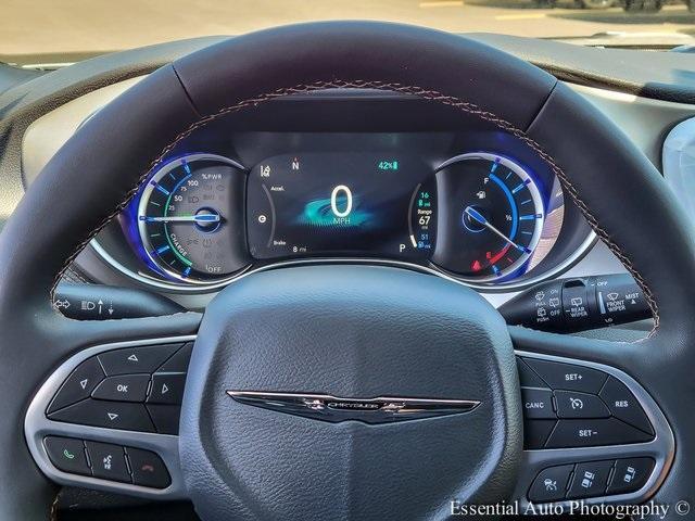 Photo of 2025 Bright White Clearcoat Chrysler Pacifica Hybrid