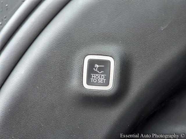 Photo of 2025 Diamond Black Jeep Wagoneer S