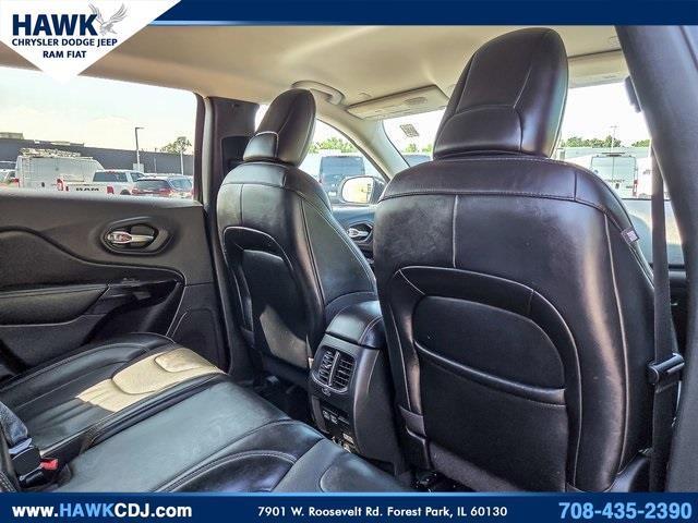 Photo of 2023 Bright White Clearcoat Jeep Cherokee